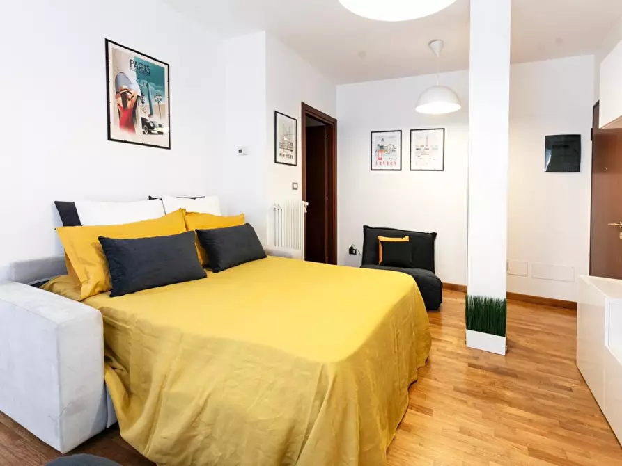 appartamento in affitto a Milano in zona Famagosta