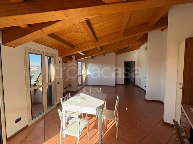 appartamento in affitto a Milano in zona Piazzale Lodi