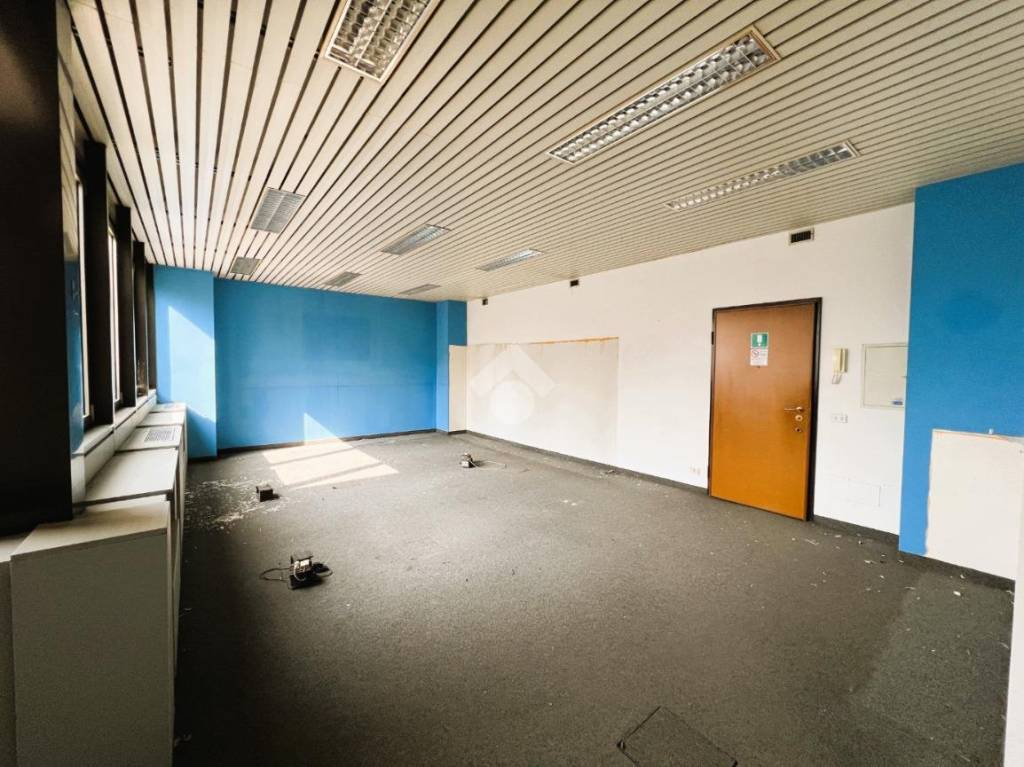 ufficio in affitto a Milano in zona Gallaratese