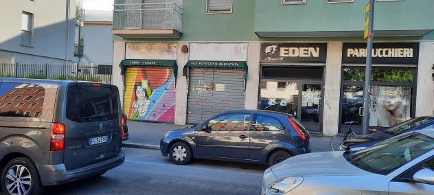 negozio in affitto a Milano in zona Porta Genova