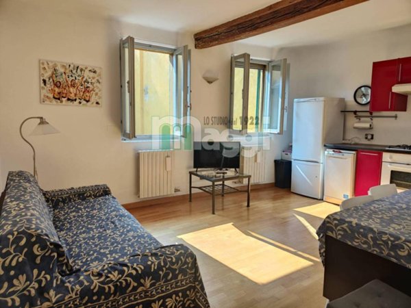 appartamento in affitto a Milano in zona Sant'Ambrogio