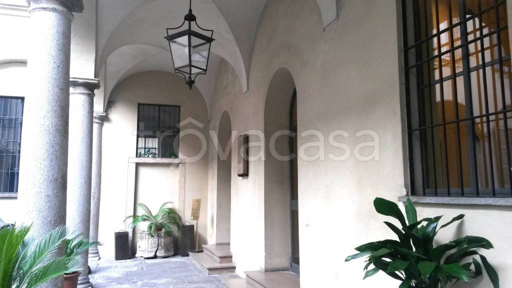 appartamento in affitto a Milano in zona Sant'Ambrogio