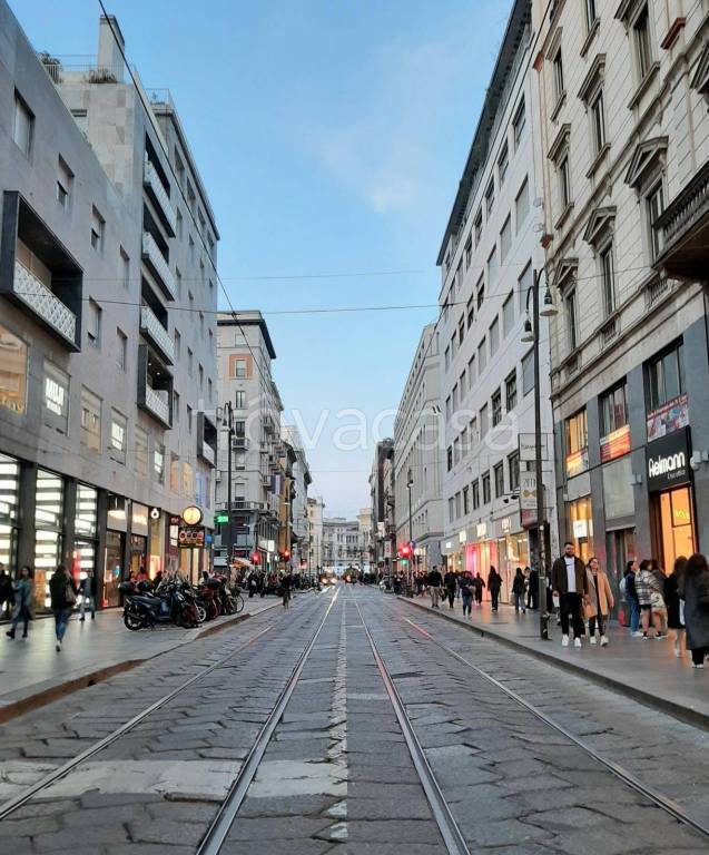 appartamento in affitto a Milano in zona Sant'Ambrogio