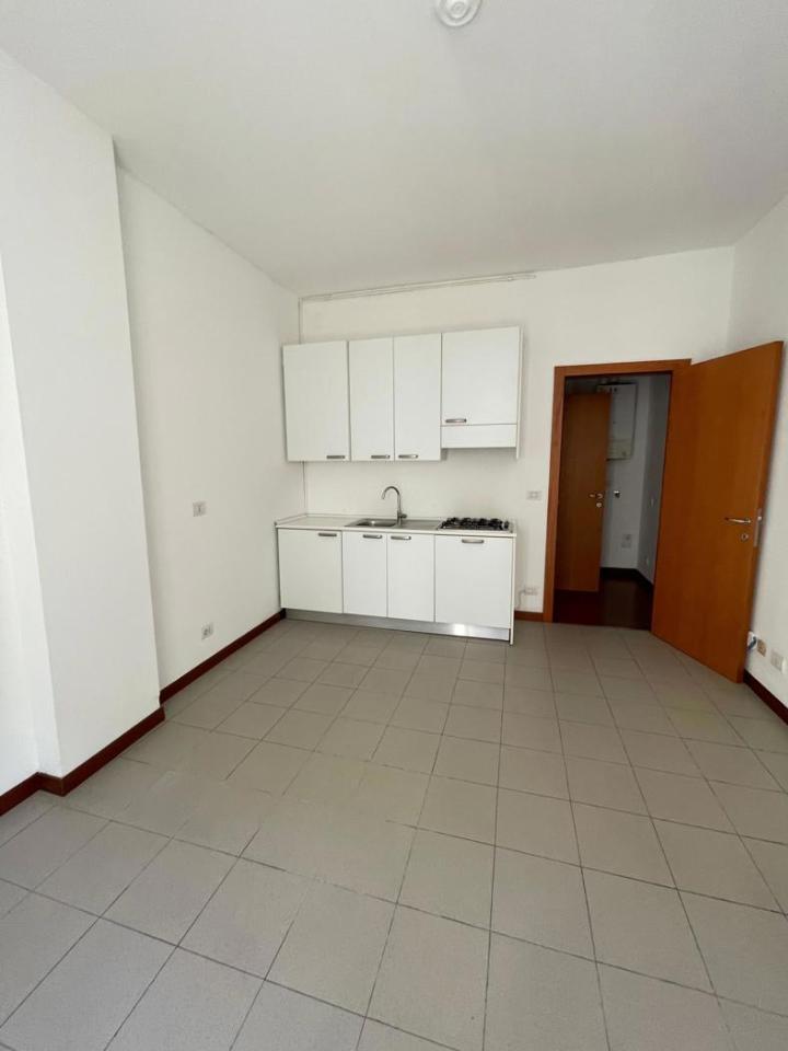 appartamento in affitto a Milano in zona Guastalla