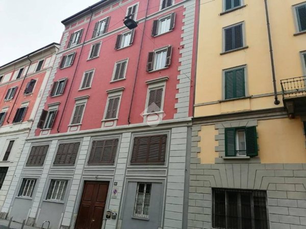 appartamento in affitto a Milano in zona Porta Genova