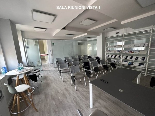 ufficio in affitto a Milano in zona Famagosta