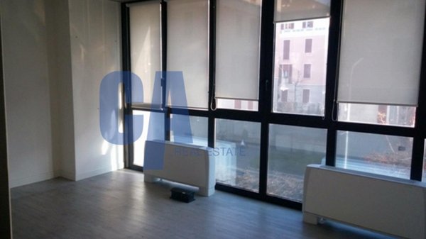 negozio in affitto a Milano in zona Corvetto