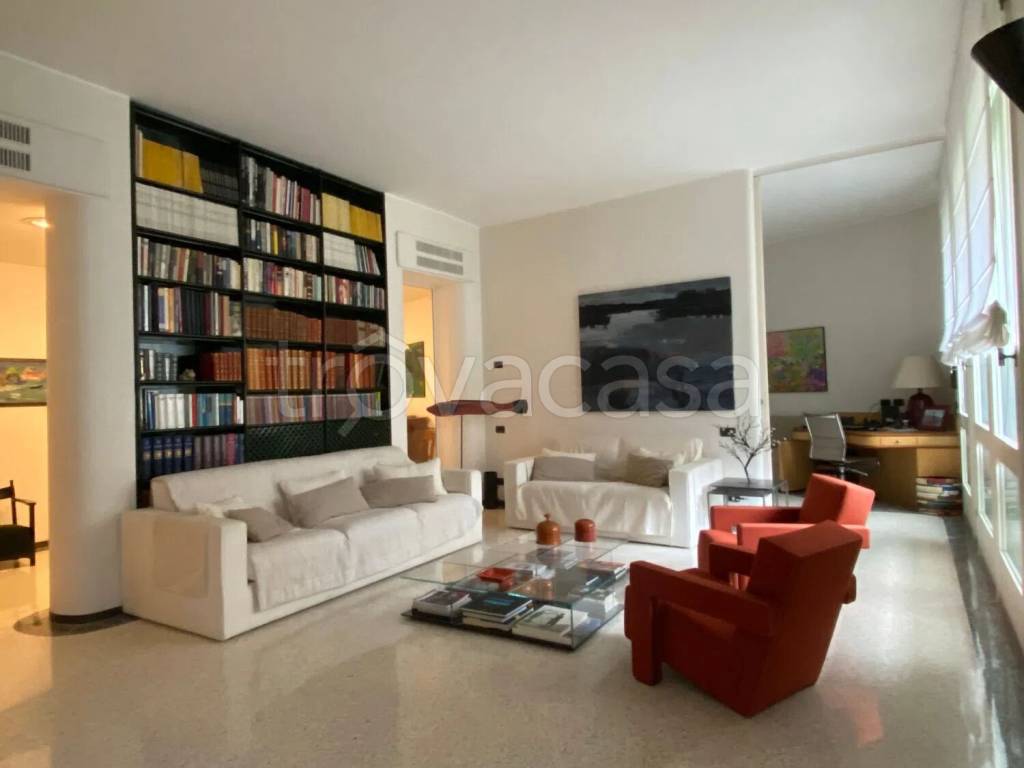 appartamento in affitto a Milano in zona Cadorna