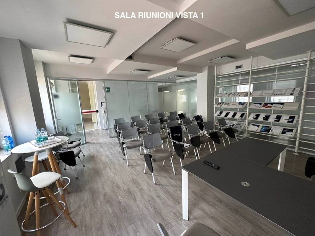 ufficio in affitto a Milano in zona Famagosta