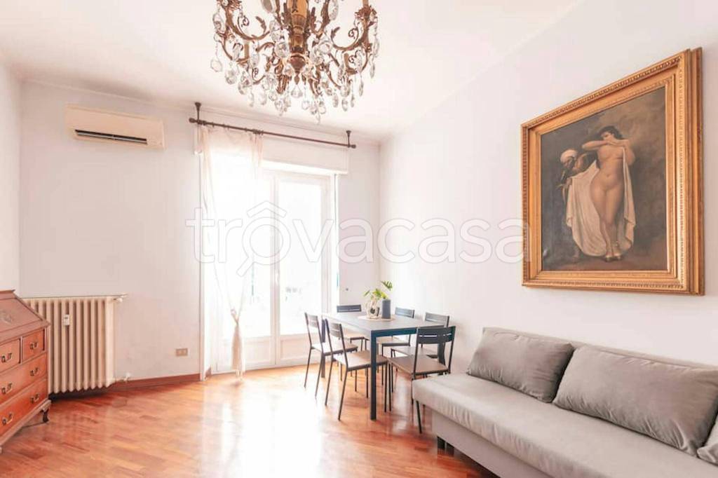 appartamento in affitto a Milano in zona Centro Direzionale