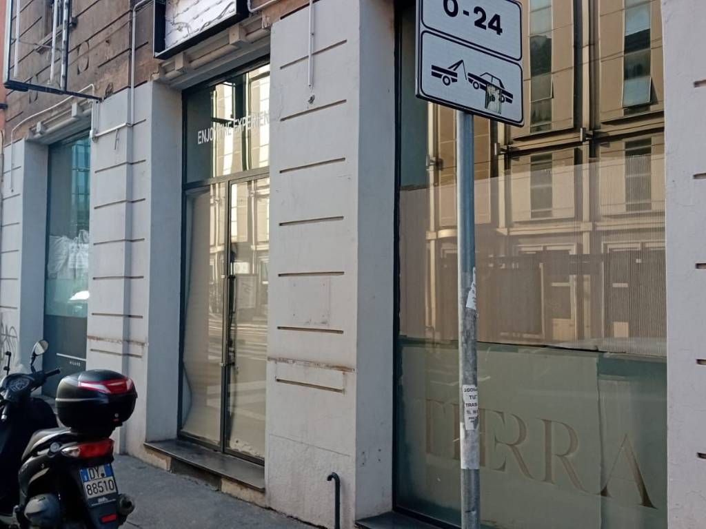 negozio in affitto a Milano in zona Isola