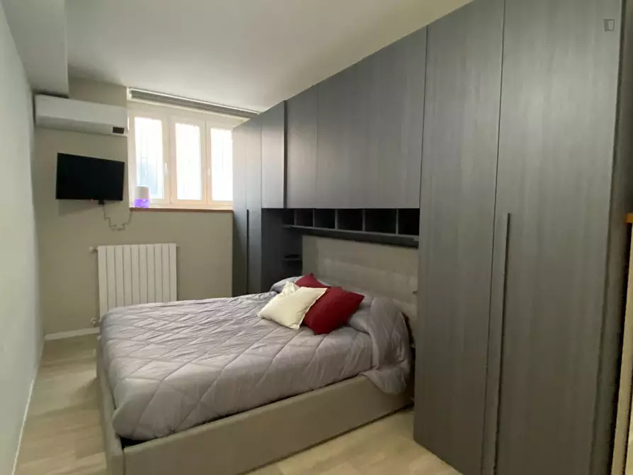 appartamento in affitto a Milano in zona Famagosta