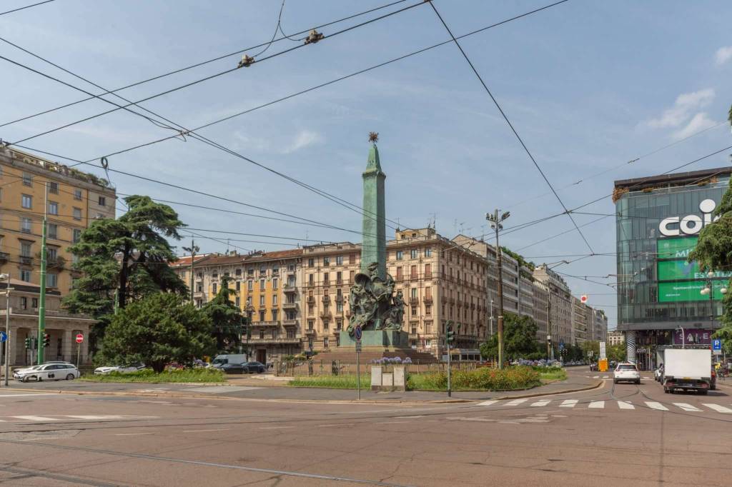 trivano in affitto a Milano in zona XXII Marzo