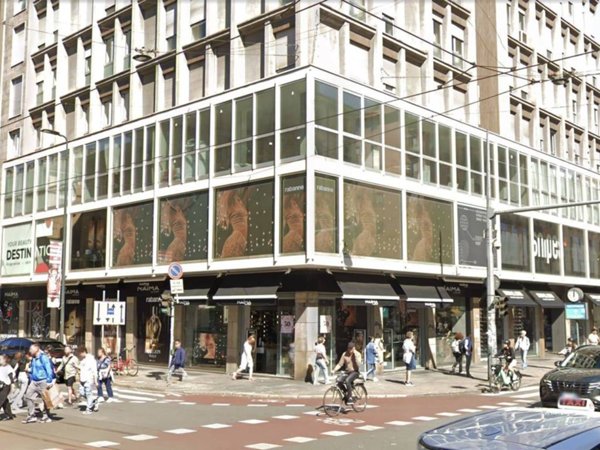 negozio in affitto a Milano in zona Centro Direzionale