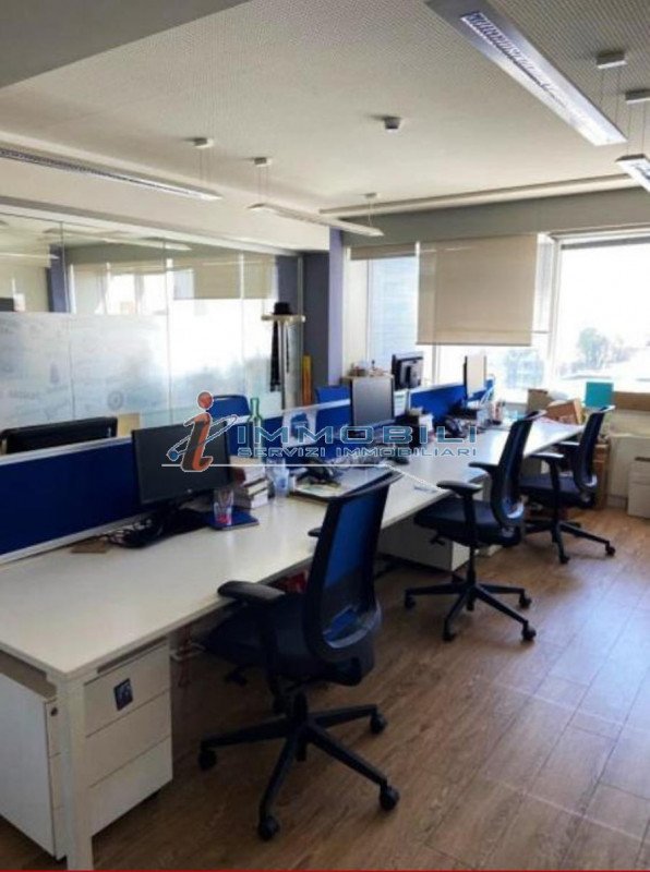ufficio in affitto a Milano in zona Precotto
