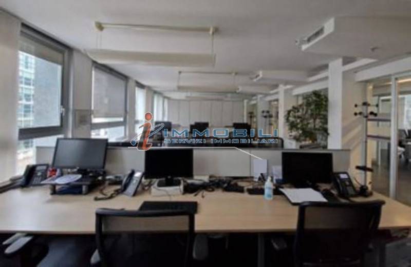 ufficio in affitto a Milano in zona Centro Direzionale