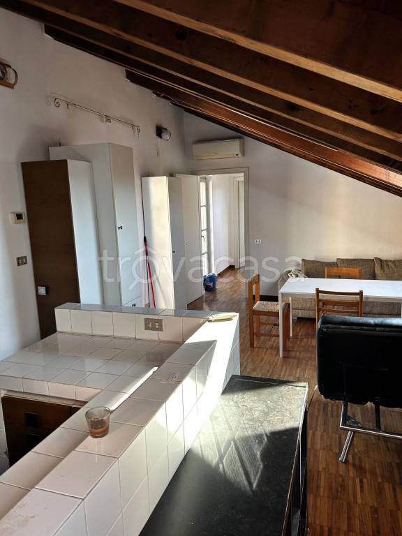 appartamento in affitto a Milano in zona Bocconi