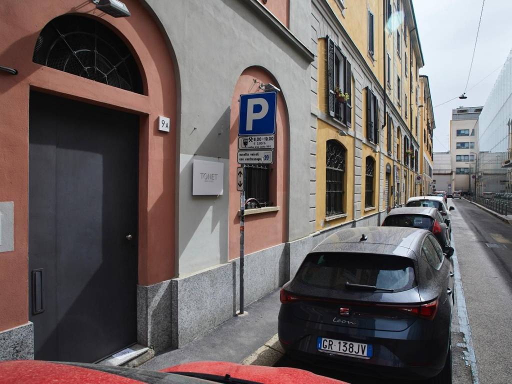 negozio in affitto a Milano