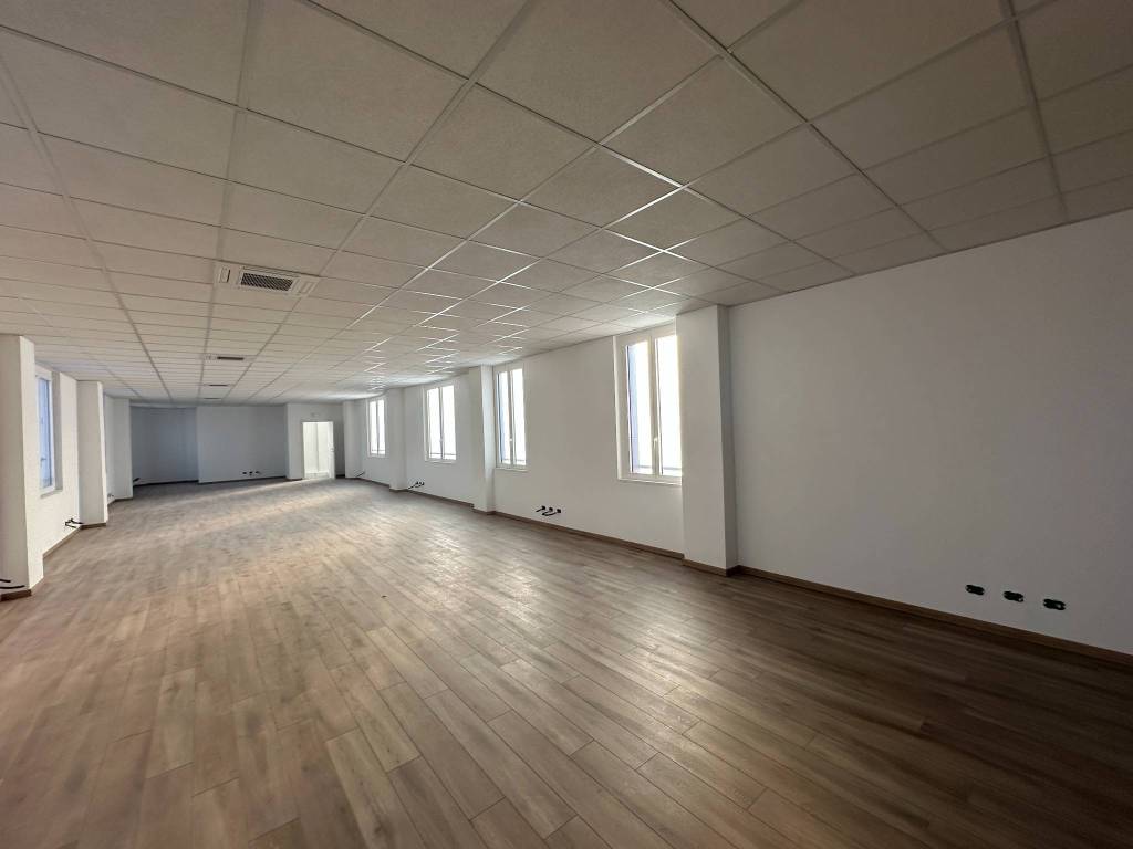 ufficio in affitto a Milano in zona Lambrate