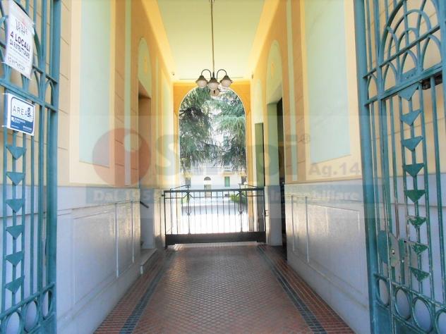 negozio in affitto a Milano in zona Ortica