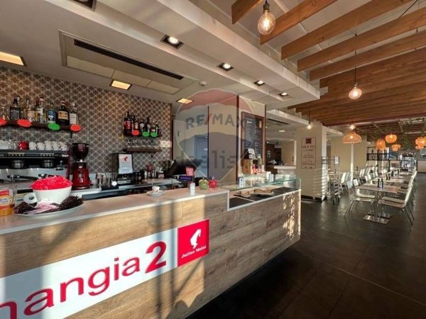 negozio in affitto a Milano