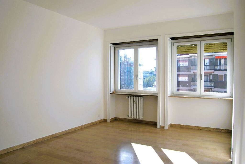 appartamento in affitto a Milano in zona Lorenteggio