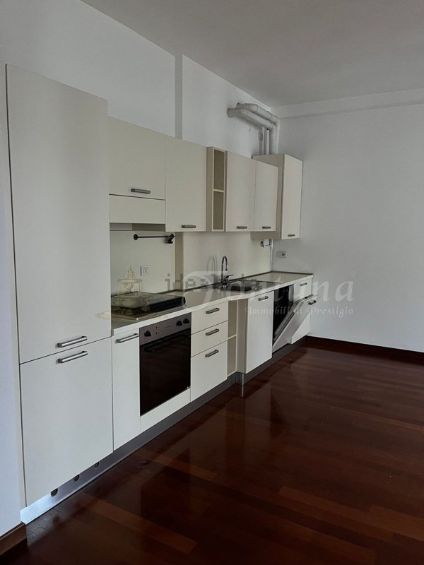 appartamento in affitto a Milano in zona Guastalla