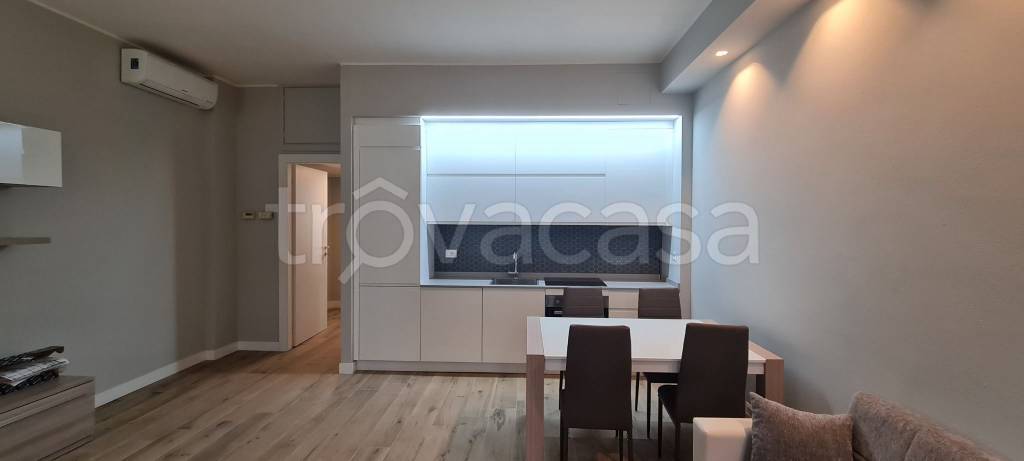 appartamento in affitto a Milano in zona Porta Nuova