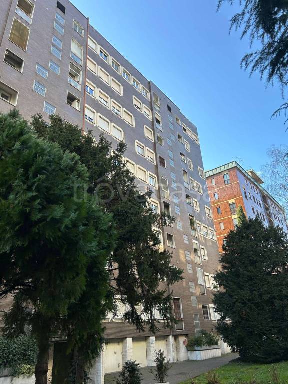 appartamento in affitto a Milano in zona Cadorna