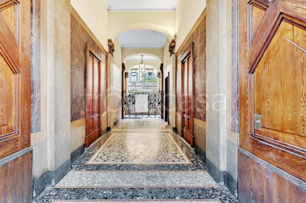 appartamento in affitto a Milano in zona Sant'Ambrogio