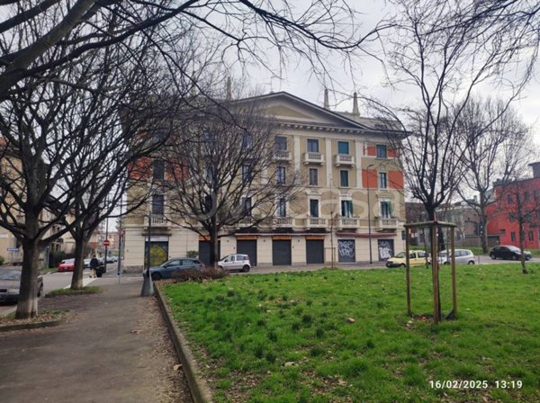 negozio in affitto a Milano in zona Maggiolina