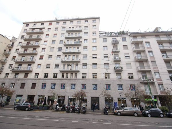 locale commerciale in affitto a Milano in zona Cadorna