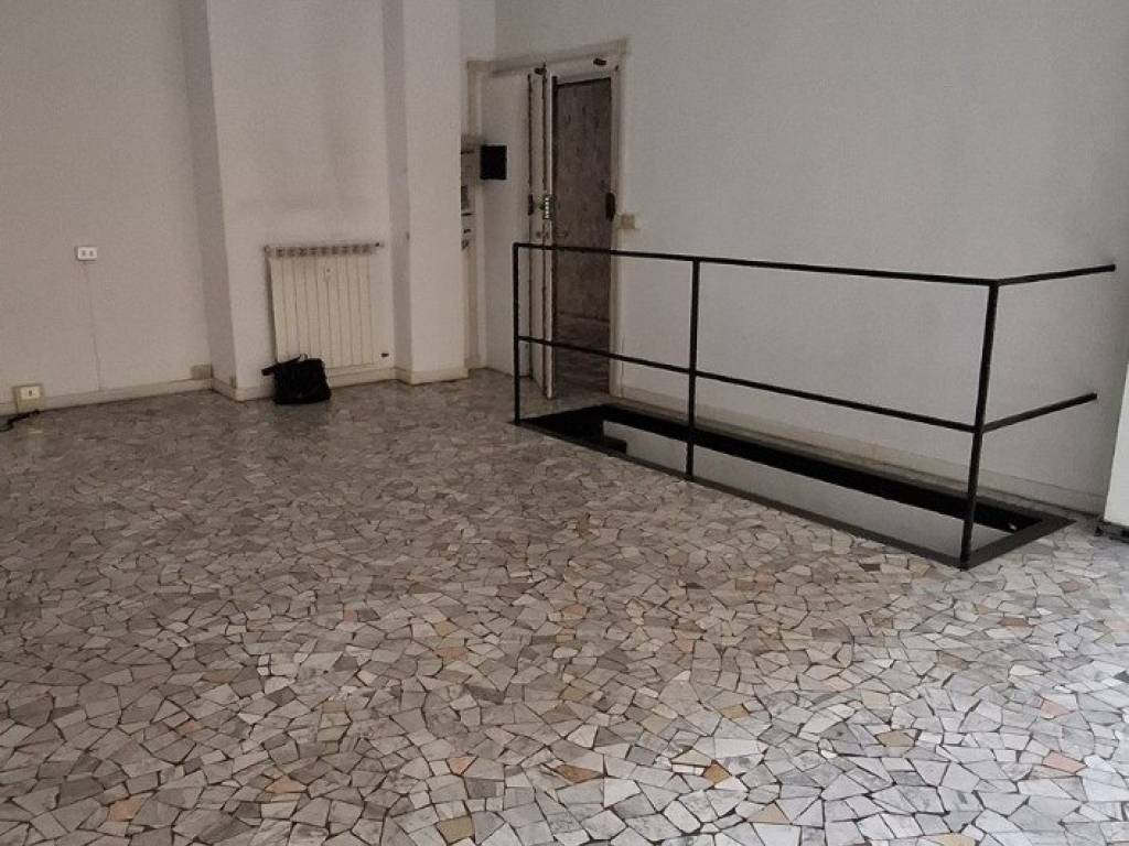 negozio in affitto a Milano in zona Corvetto