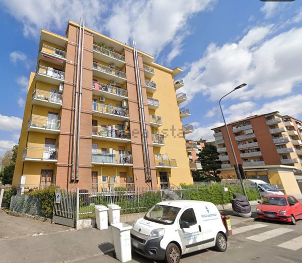 appartamento in affitto a Milano in zona Famagosta