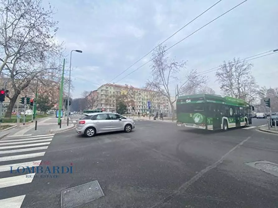negozio in affitto a Milano