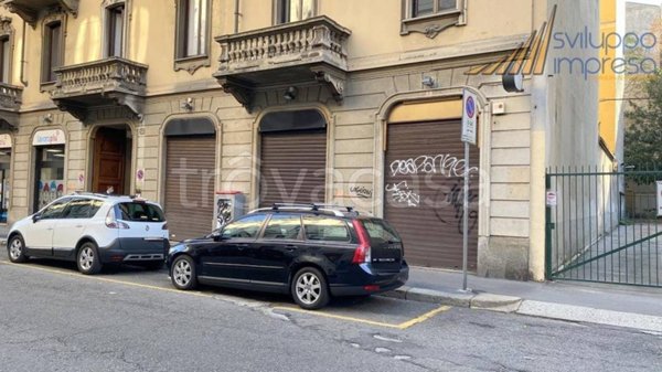 negozio in affitto a Milano in zona Centro Direzionale