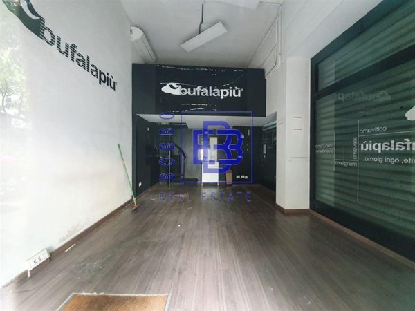 negozio in affitto a Milano