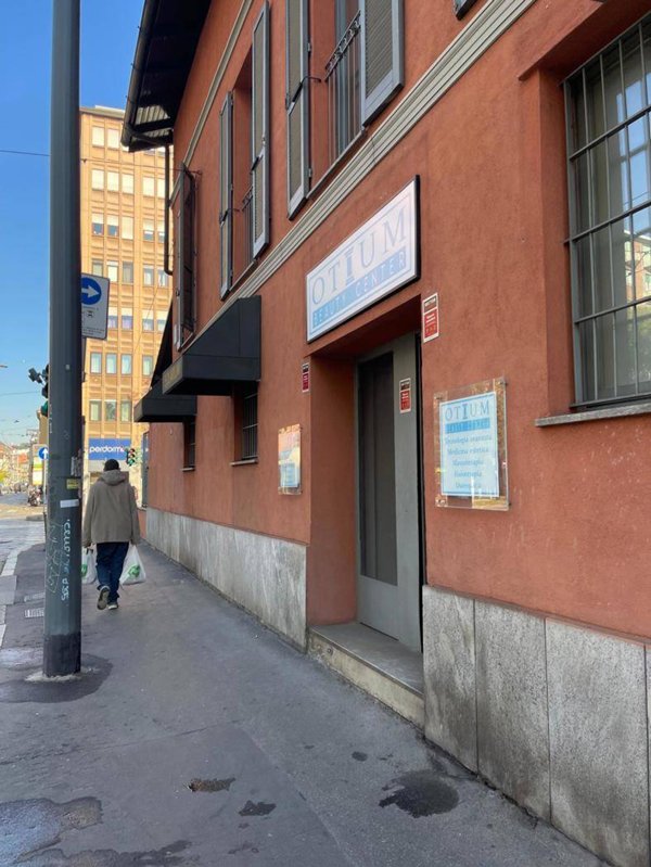 negozio in affitto a Milano in zona Porta Romana