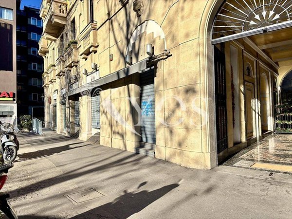 negozio in affitto a Milano