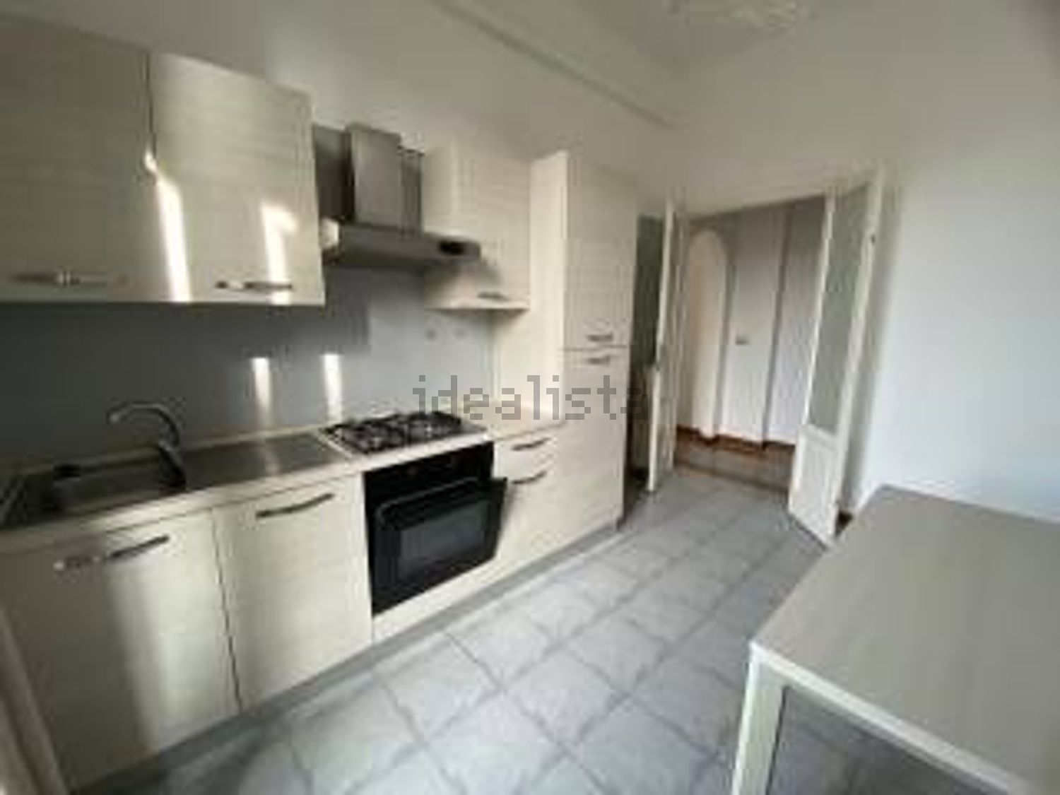 appartamento in affitto a Milano in zona XXII Marzo
