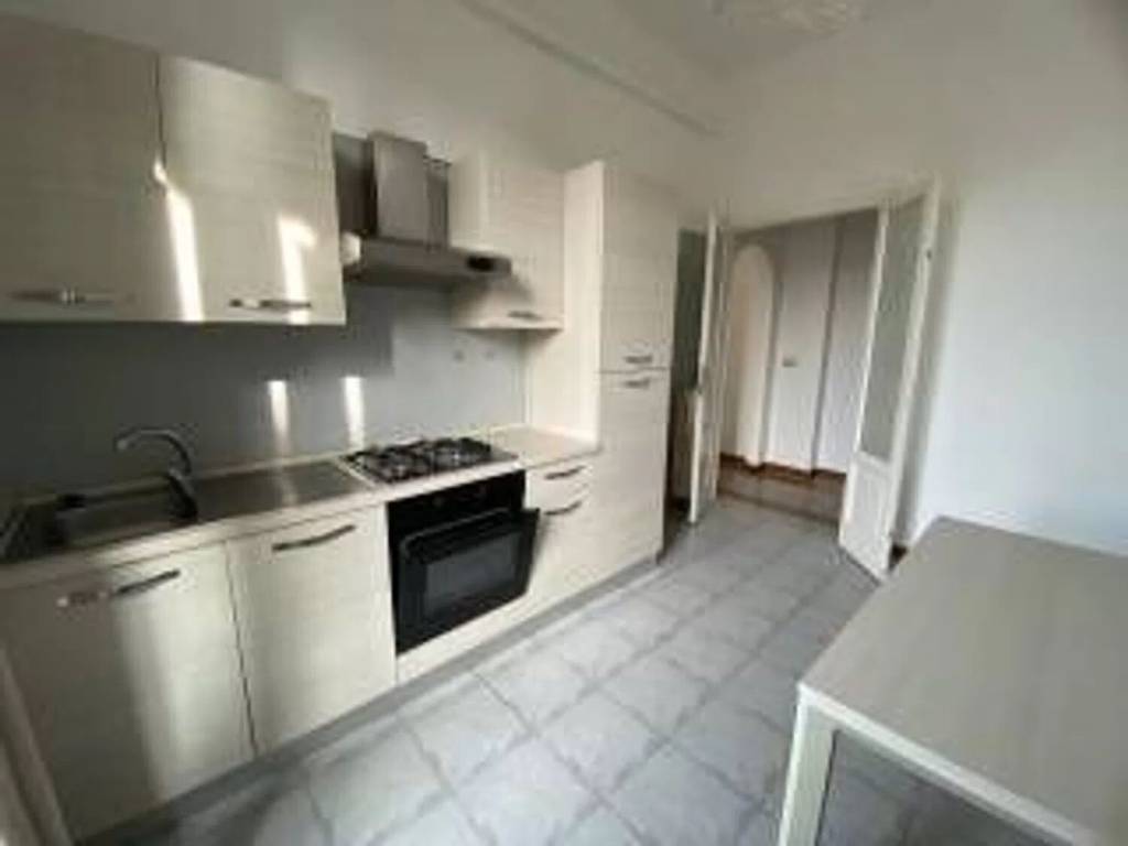 appartamento in affitto a Milano in zona XXII Marzo
