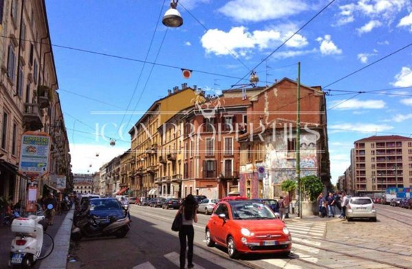 negozio in affitto a Milano in zona Porta Genova