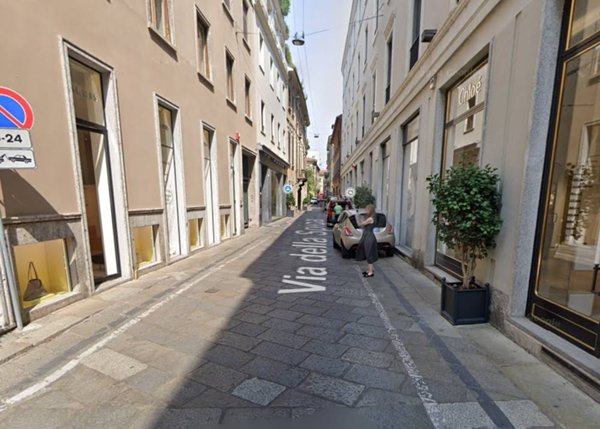 negozio in affitto a Milano