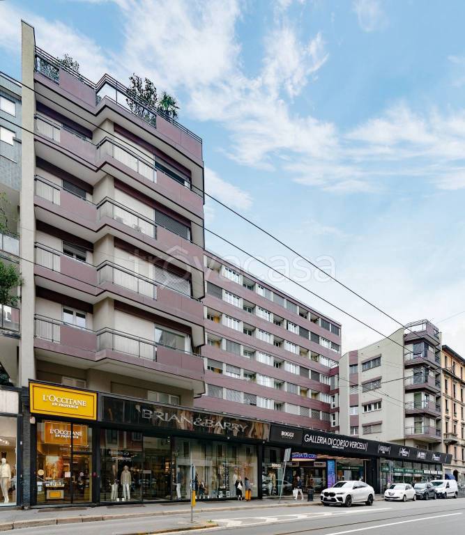 negozio in affitto a Milano