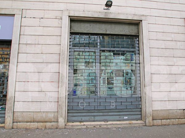 negozio in affitto a Milano in zona Solari