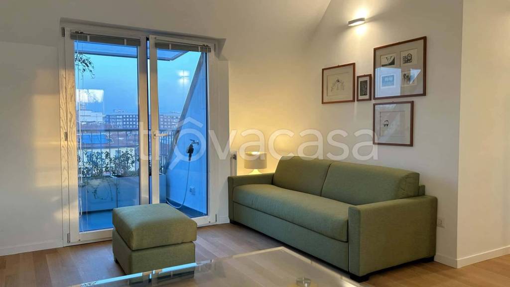 appartamento in affitto a Milano in zona Solari
