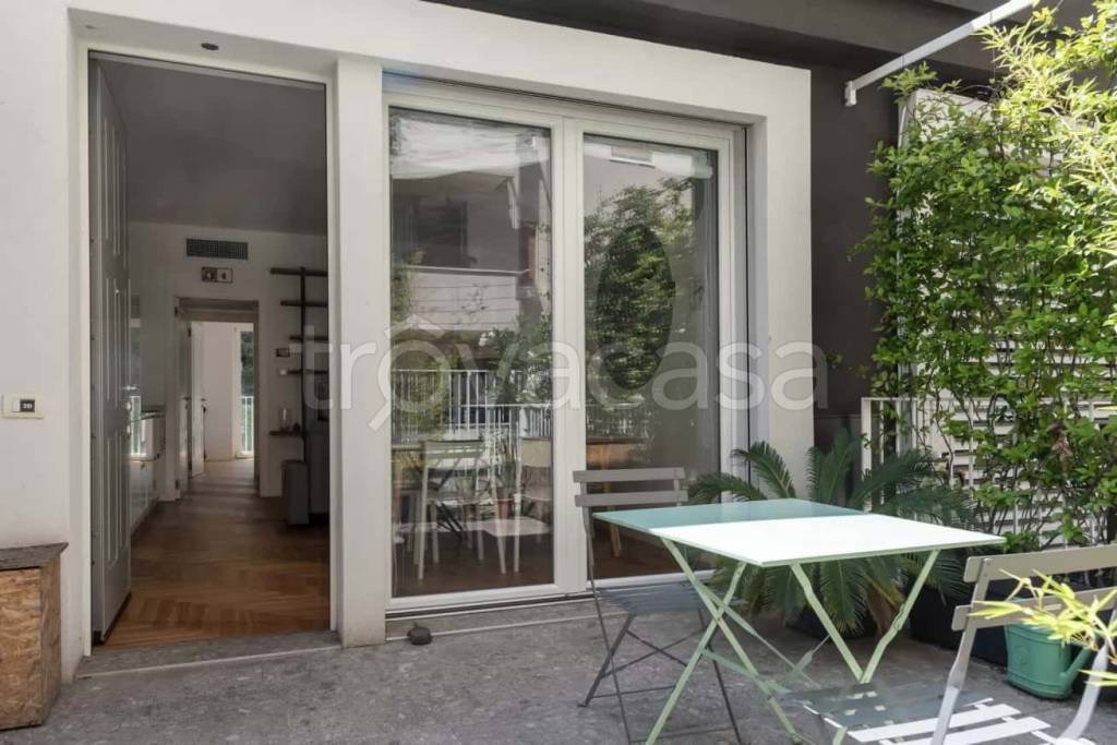 appartamento in affitto a Milano in zona Centro Direzionale