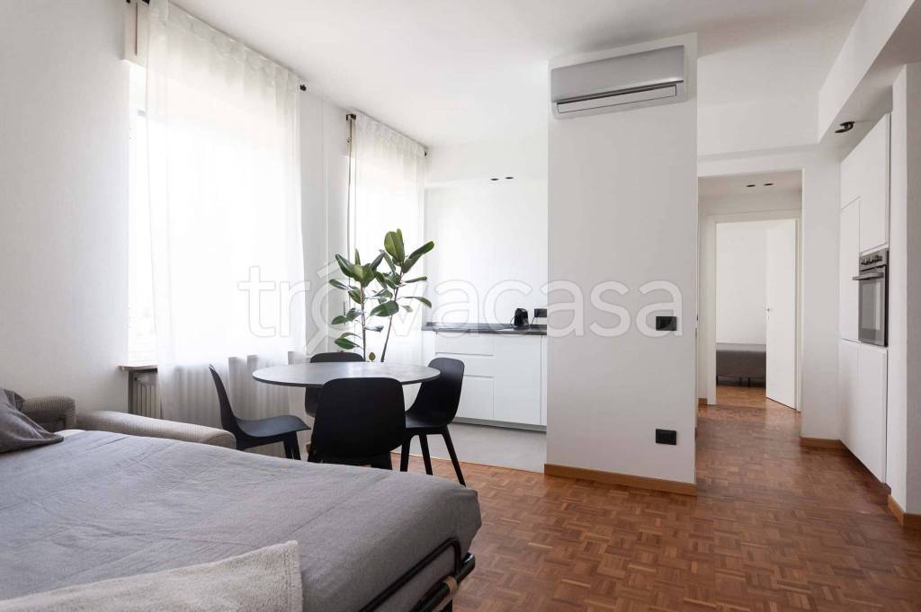 appartamento in affitto a Milano in zona QT8