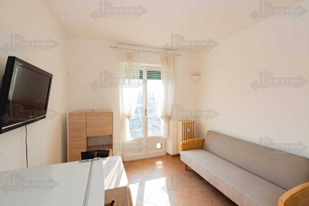 appartamento in affitto a Milano in zona Feltre