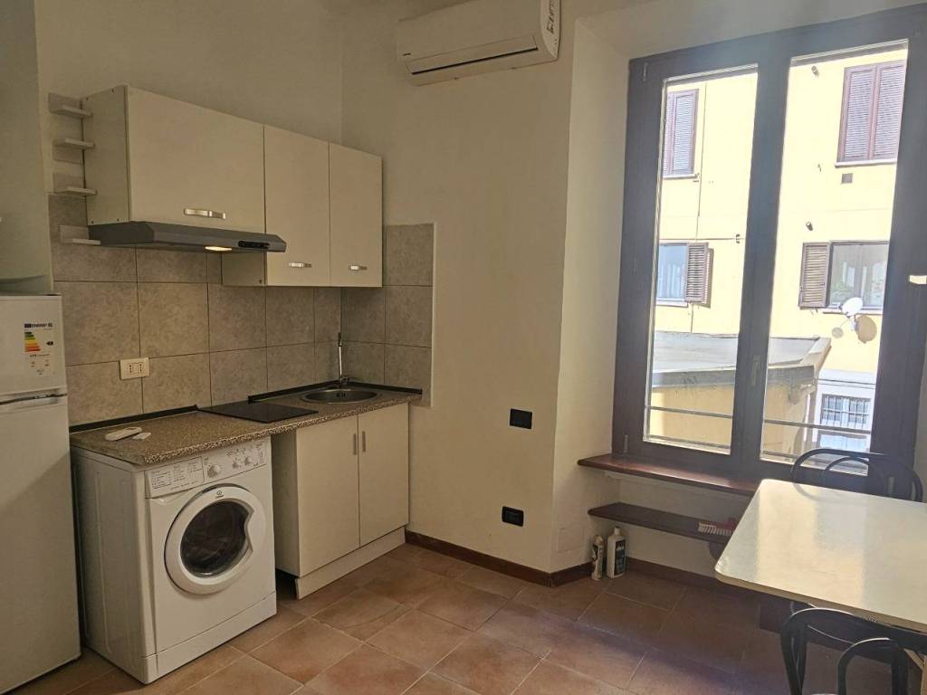 appartamento in affitto a Milano in zona Porta Genova